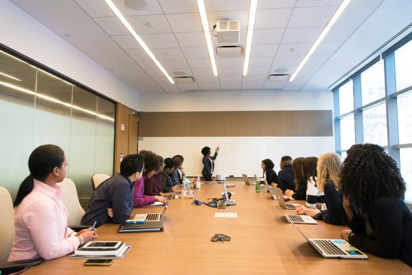 Les avantages d'un comité d'entreprise externalisé pour vos RH